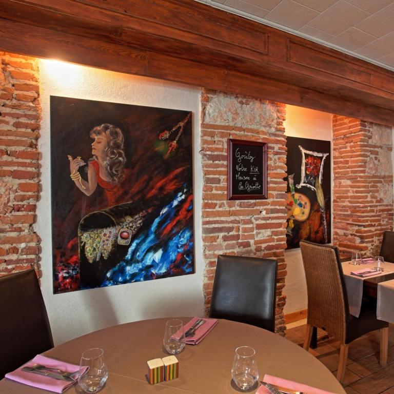 Logis Hotel - Les Pasteliers Lavaur  Bagian luar foto